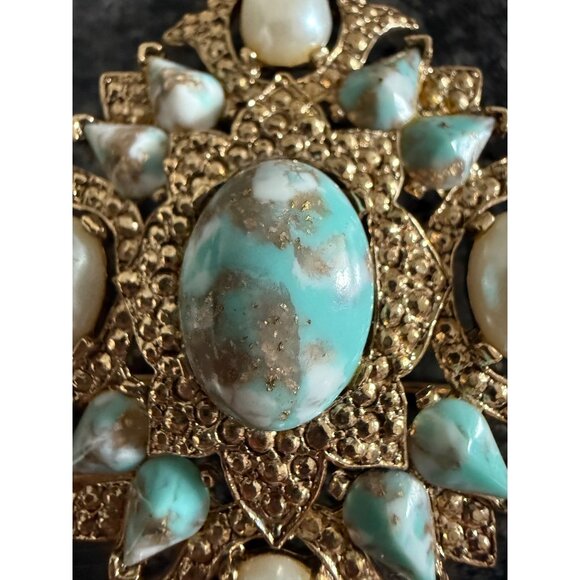 Vintage Sarah Coventry Brooch Faux Turquoise Pearl Stones Gold-Tone Statement - Picture 3 of 8